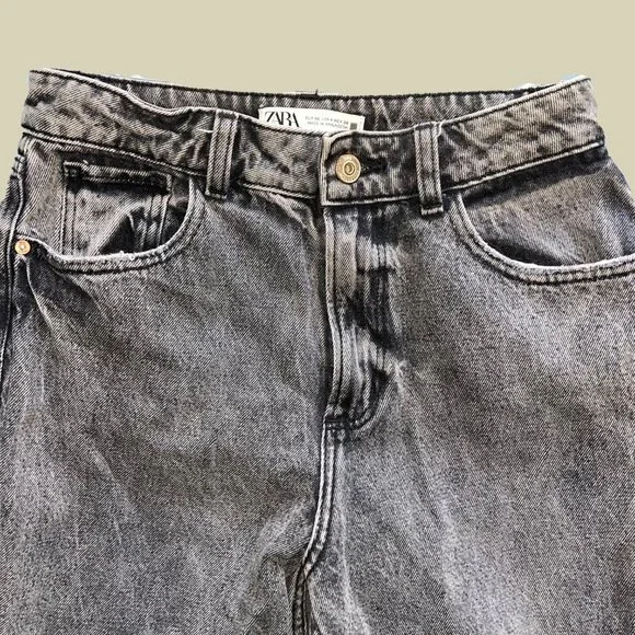 Zara High Rise Grey Jeans - Picture 3 of 5